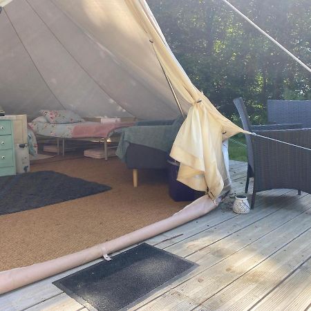 Fonclaire Holidays Glamping 'Luxury Camping' Blond Zewnętrze zdjęcie