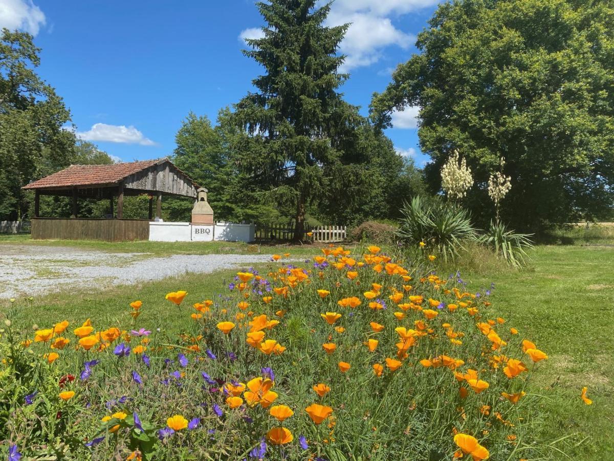 Fonclaire Holidays Glamping 'Luxury Camping' Blond Zewnętrze zdjęcie