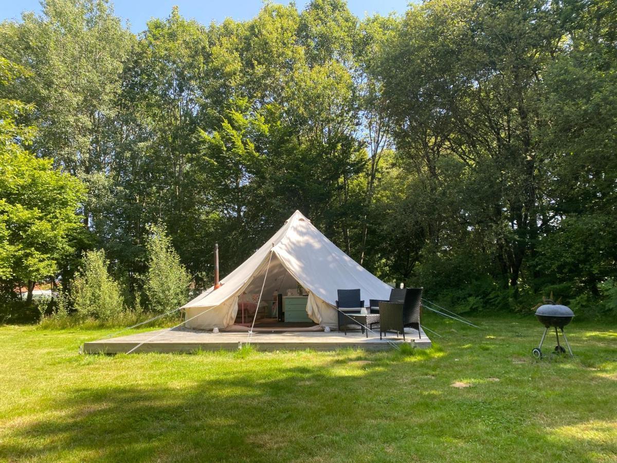 Fonclaire Holidays Glamping 'Luxury Camping' Blond Zewnętrze zdjęcie