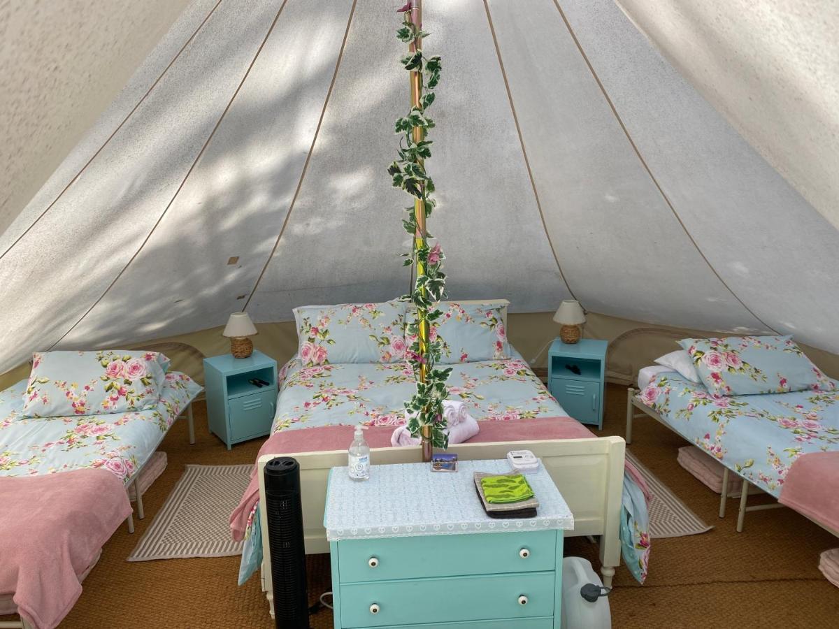 Fonclaire Holidays Glamping 'Luxury Camping' Blond Zewnętrze zdjęcie